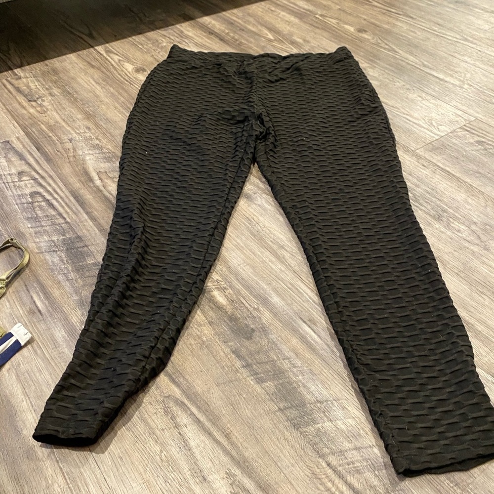 Black leggings- size 20
